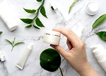 Bahar Mevsimine Geçişte Hangi Kremler Kullanılır?